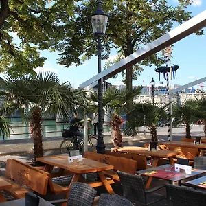 3* Hotel East West
